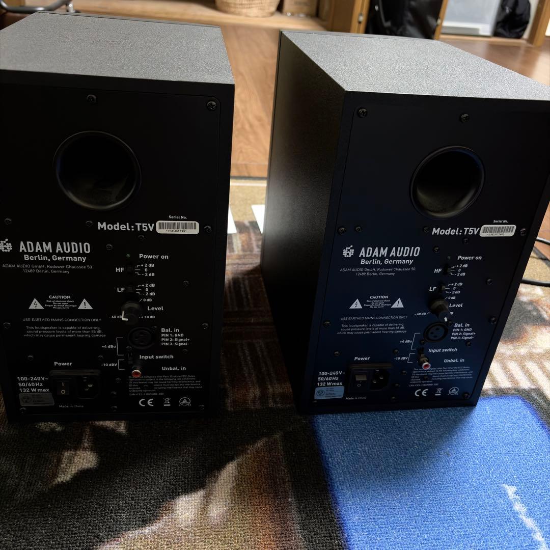 ADAM AUDIO T5V スピーカー