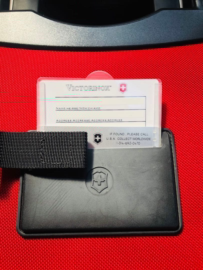 VICTORINOX　ヴィクトリノックス　キャリーカート スーツケース　赤色