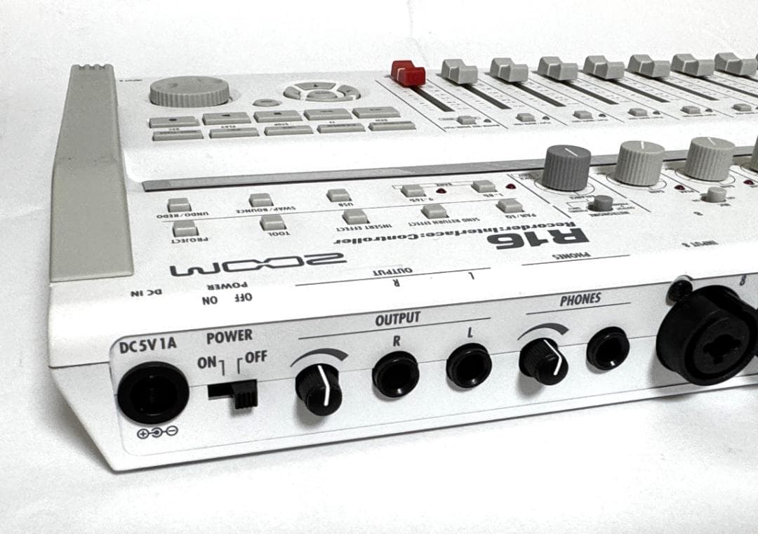 ZOOM R16 マルチトラックレコーダー