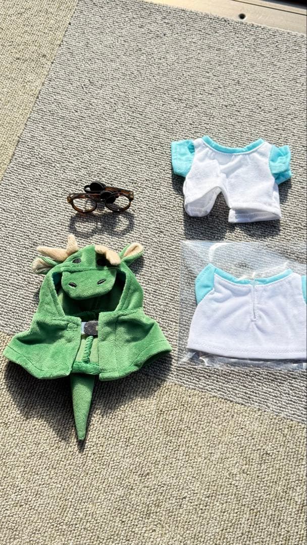 RoBoHoN セット 充電ドック・衣装付き