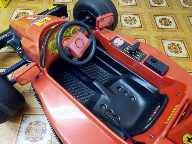 大きい Ferrari/フェラーリ F1 全長1820㎜ 乗れる 電動カー