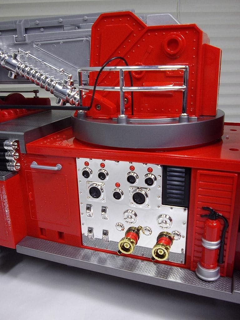 童友社 1/18　大型ラジコン 消防車　はしご車 全長68cm