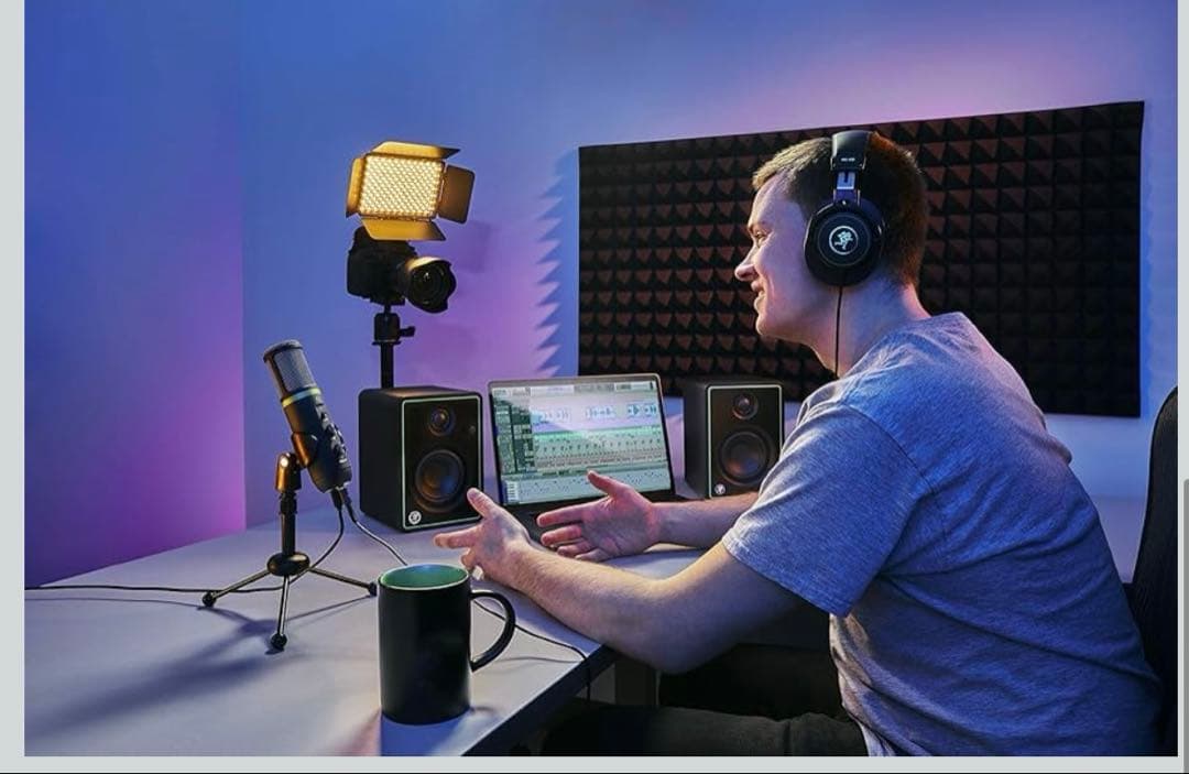 新品 MACKIE USBマイク モニタースピーカーCreator Bundle