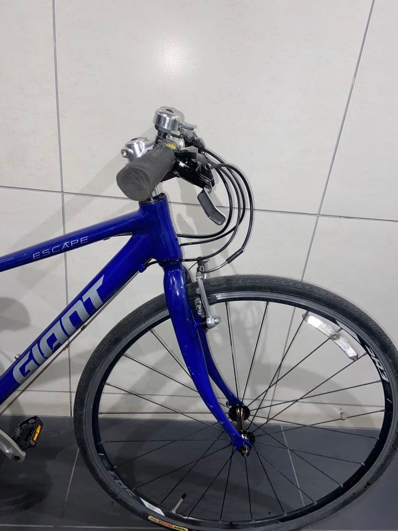 高年式！GIANT escape R3クロスバイク　ジャイアント　エスケープrx