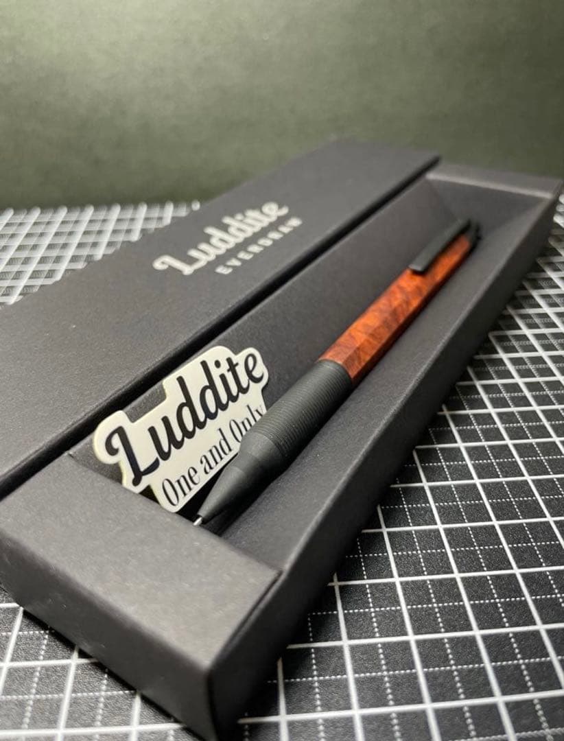 ラダイト　エバードロー銘木　本花梨瘤