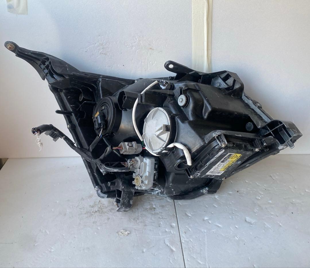 トヨタ ノア ヴォクシー 70系 前期 純正 HID ヘッドライト 左右セット