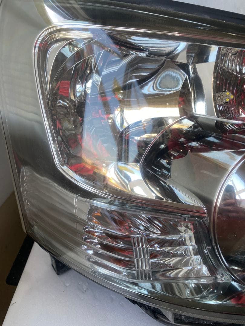 トヨタ ノア ヴォクシー 70系 前期 純正 HID ヘッドライト 左右セット