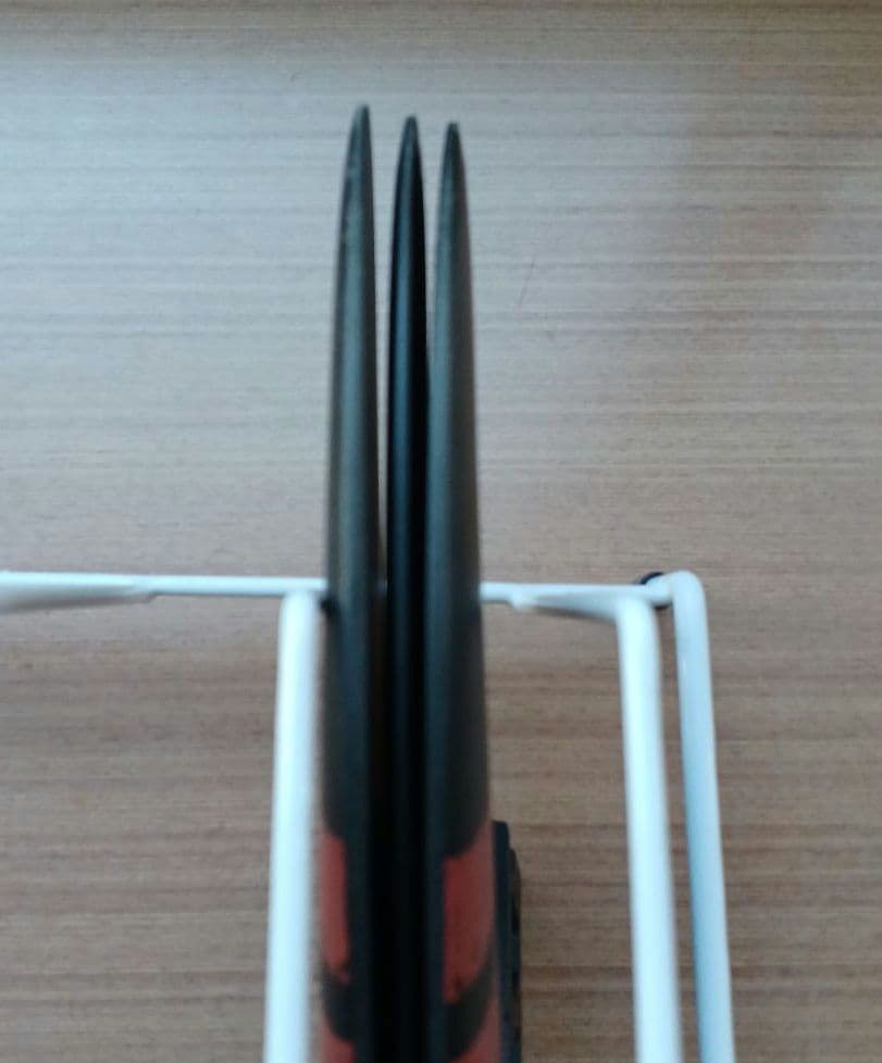 フューチャーフィン ALPHA 5.5 F4 CARBON　RED　トライフィン