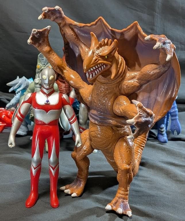 ウルトラマン80＆バルタン星人5代目・グレート＆ゲルガドン他（バンダイ）10体