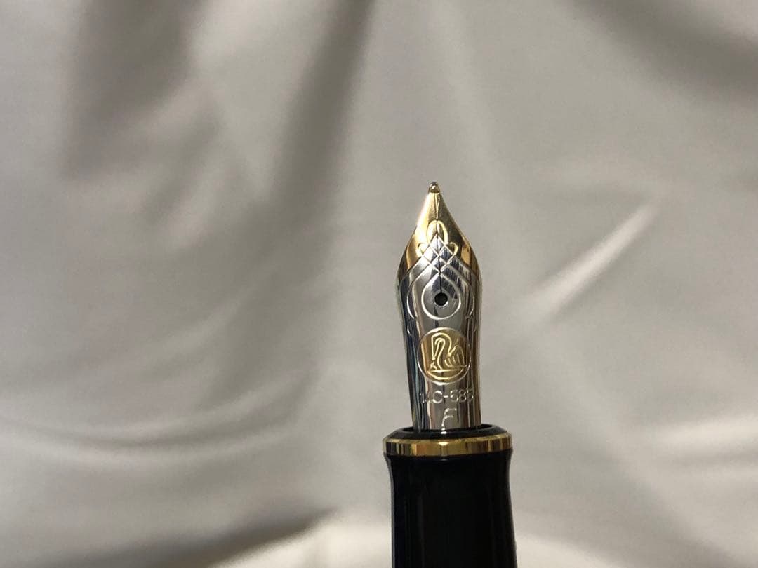 ペリカン　スーべレーン　M600 赤縞　F細字　k14