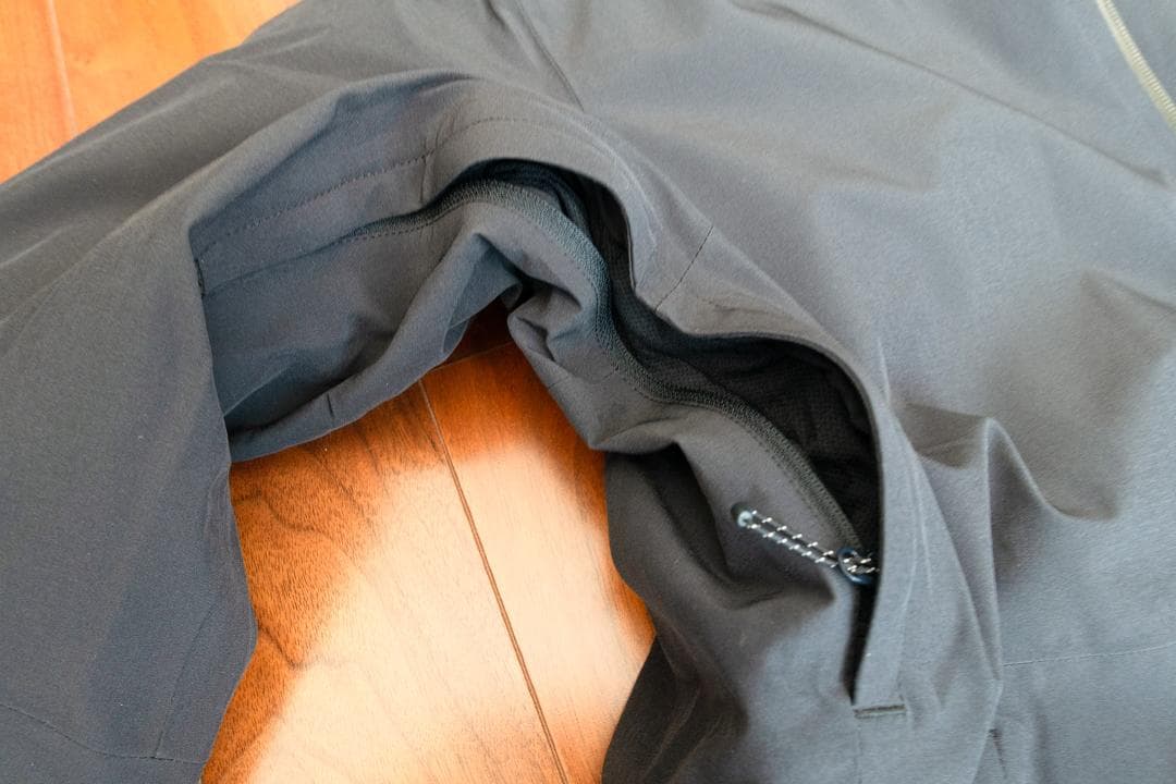 【新品】 サロモン スキーウェア HIGHLAND JACKET M Ｌサイズ