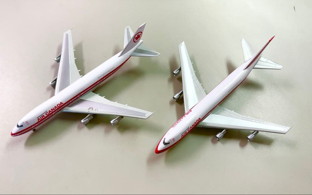 AIR  B747-233 2機　Dragon Wings