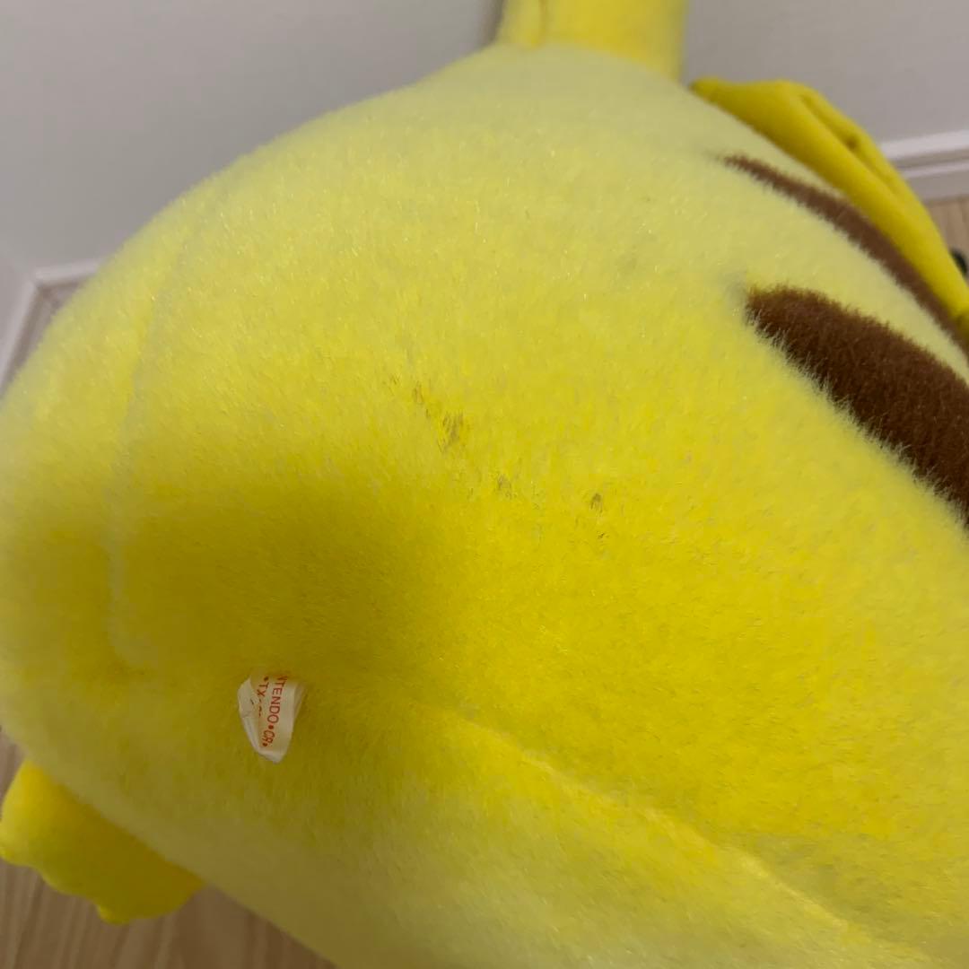 【レア】等身大ピカチュウ ぬいぐるみ　ＴＯＭＹ