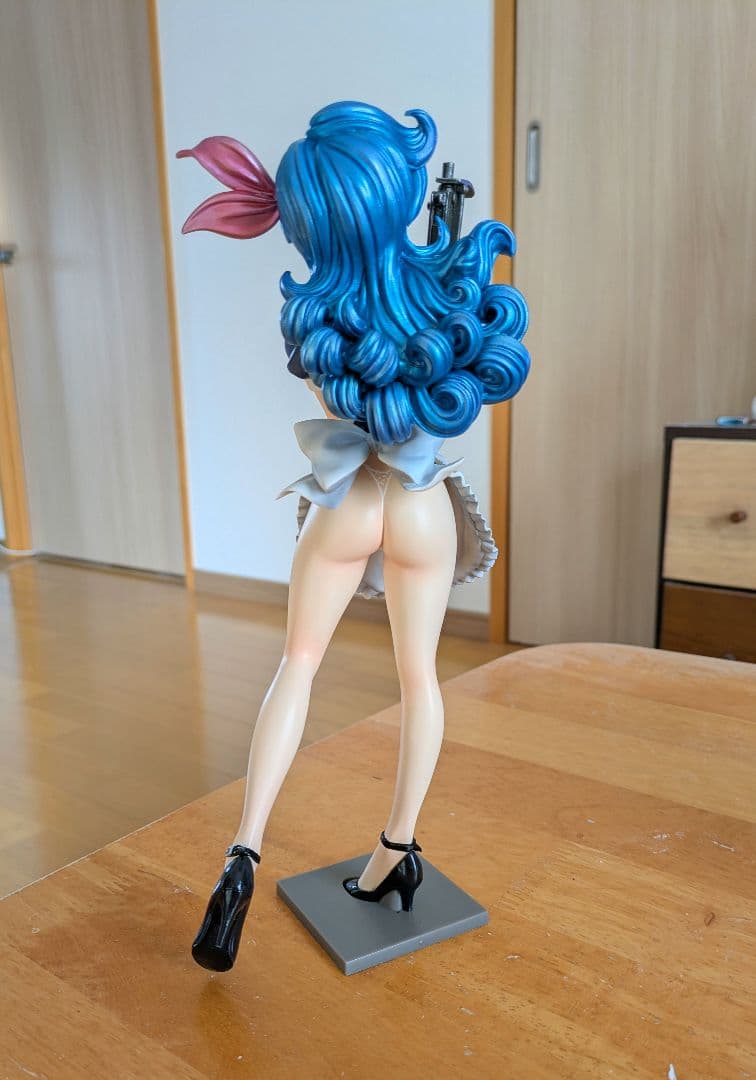 ランチ　リペイント　GLITTER&GLAMOURS