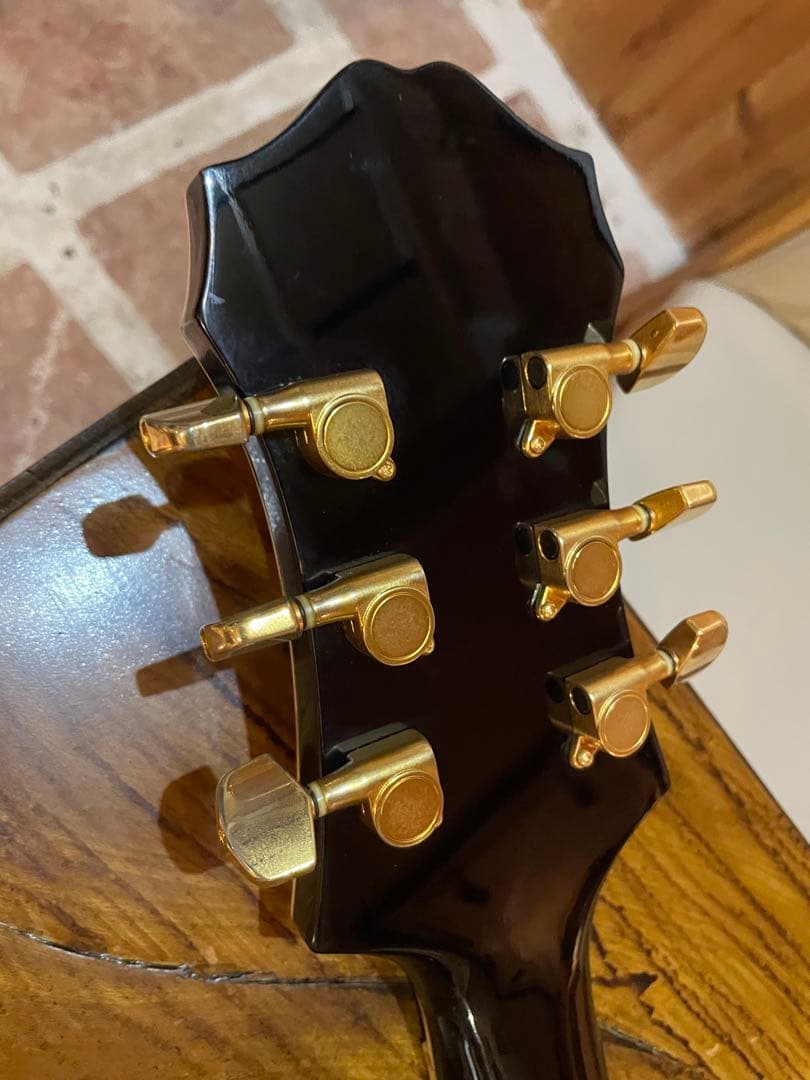 ギター Epiphone Zephyr Blues Deluxe VS