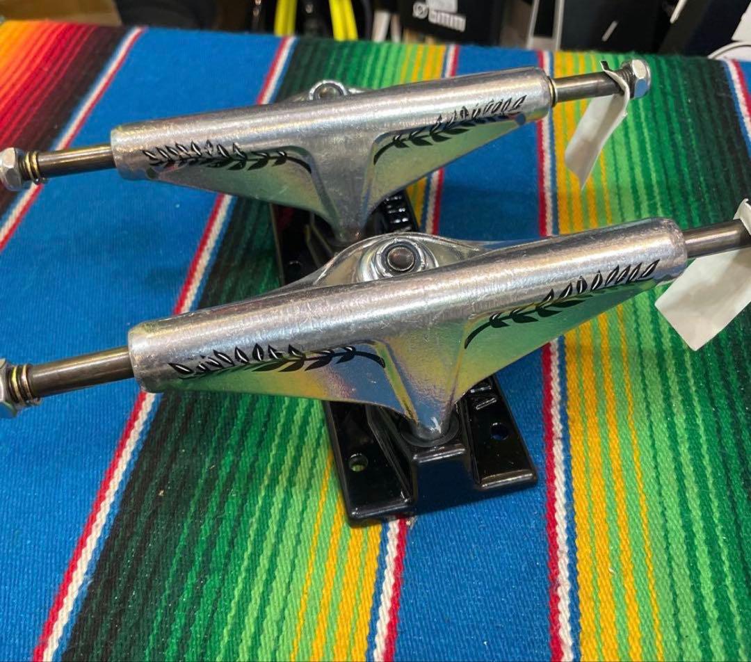 ベンチャートラック　スケートトラック　5.2HI スタンダード