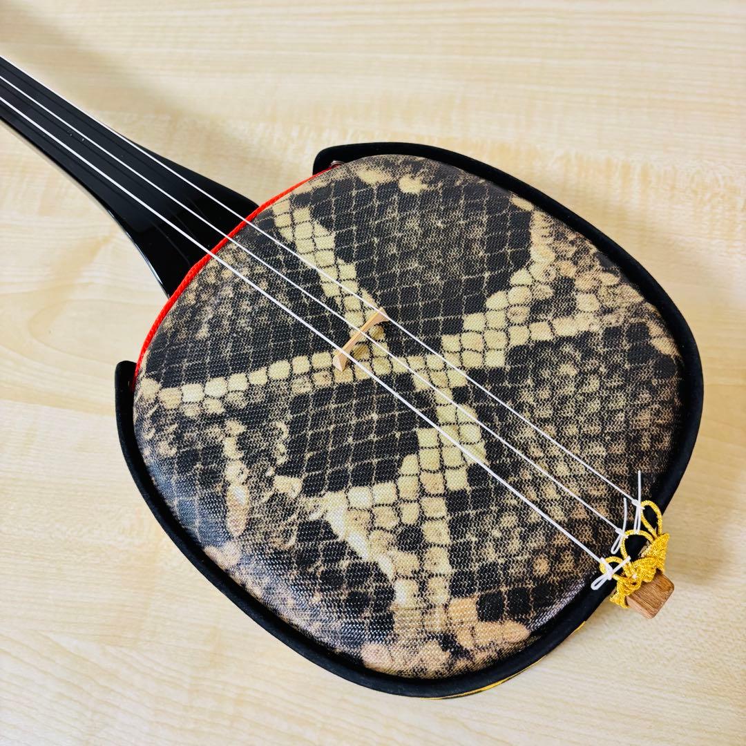 沖縄三線 人工蛇皮 沖縄 民謡 和楽器 三線 送料込み