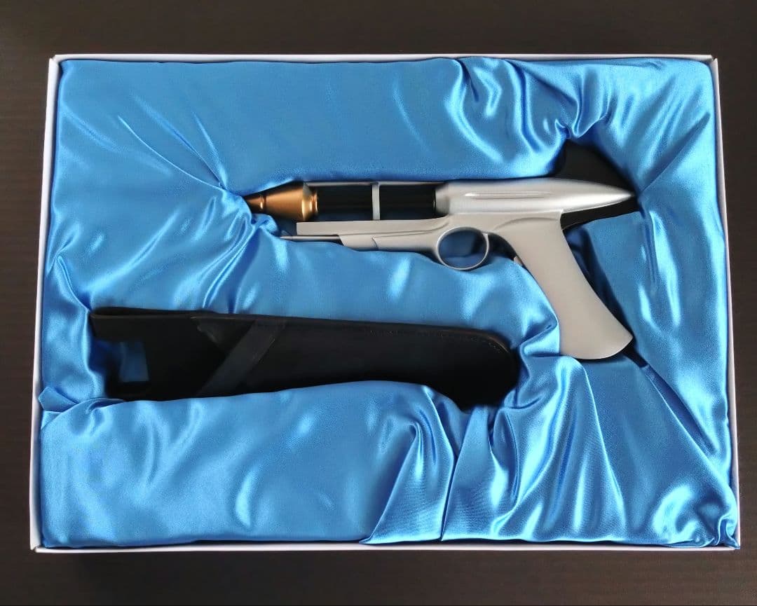 1/1プロップレプリカ　ウルトラガン