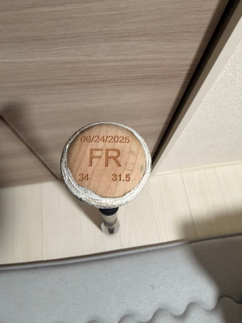 レイエス選手のバットです