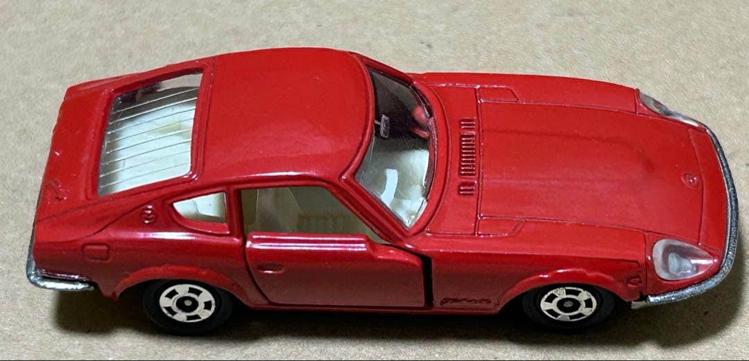 日本製 トミカ ニッサン フェアレディ 240ZG 赤
