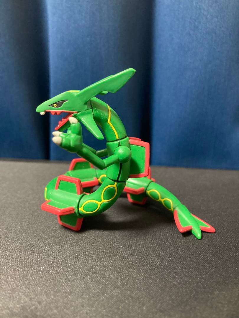 レックウザ フィギュア