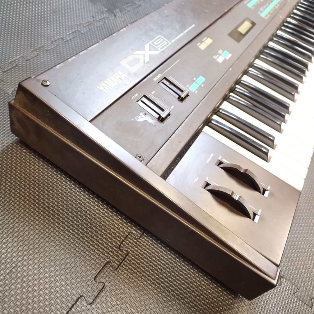 YAMAHA DX9 キーボード　純正専用ケース付　 シンセサイザー　ヤマハ