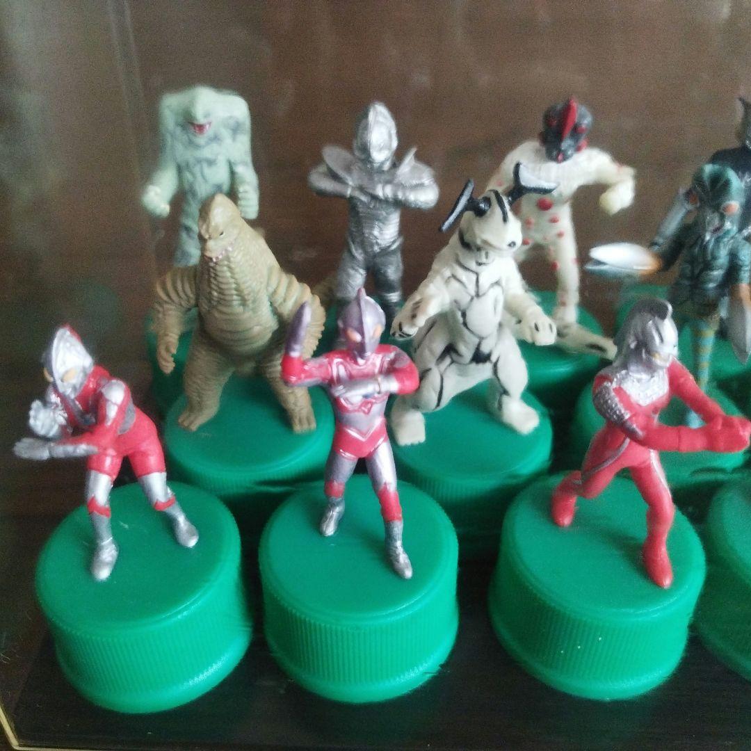 【美品】ウルトラマンボトルキャップ　シークレット込み全２４種　三ツ矢サイダー