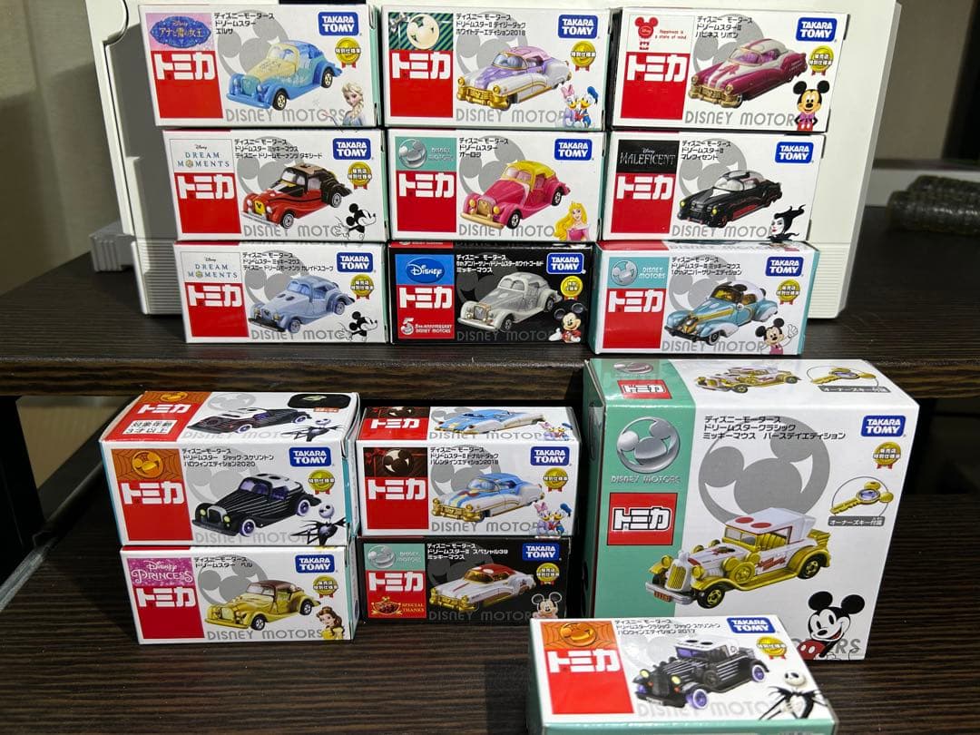 トミカ　ディズニー　７０台セット　東京ディズニーリゾートほか