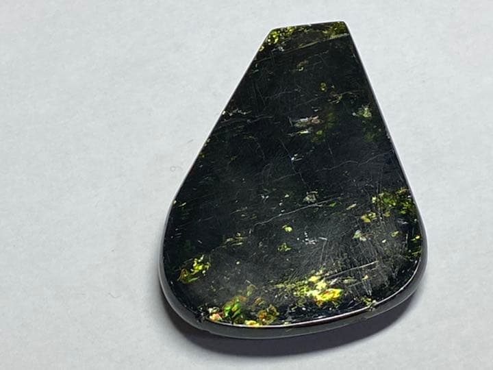 グリーントルマリン　スライス　177.6ct