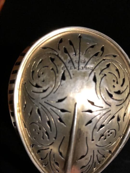 アンティーク　スターリングシルバーの穴開きレードル