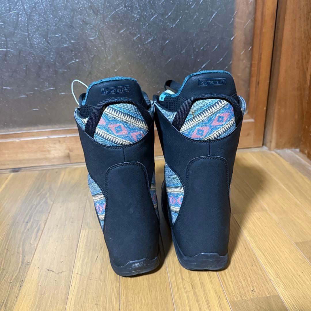 ✨ほぼ未使用✨　BURTON　MINT スノーボードブーツ　レディース　24cm