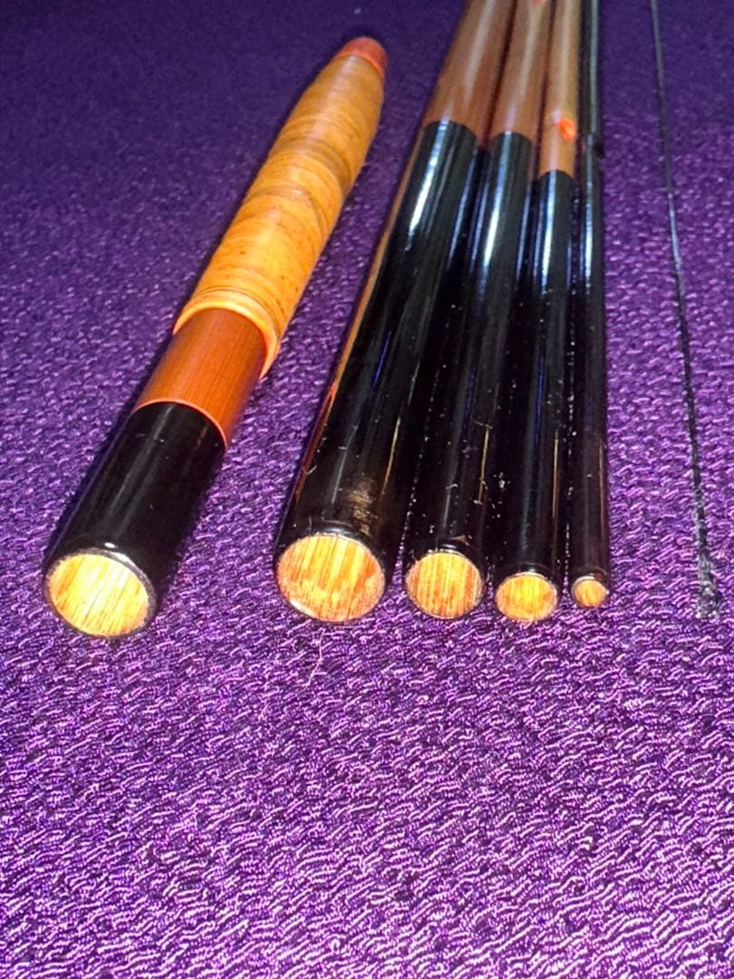 竿春時代の初代 源竿師 作15尺穂持と穂持下は高野竹 黒朱飾り線口巻 籐巻握り