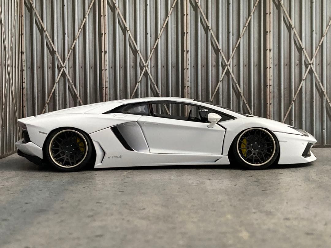 1/24 ランボルギーニ アヴァンタドールLP700-4（カスタム品）