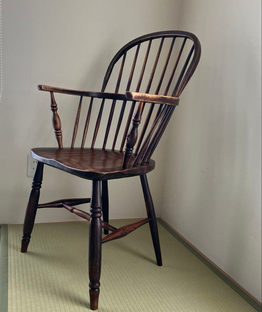 ボウバックチェア　イギリスアンティーク　アーム付き　ウィンザーチェア ー　椅子