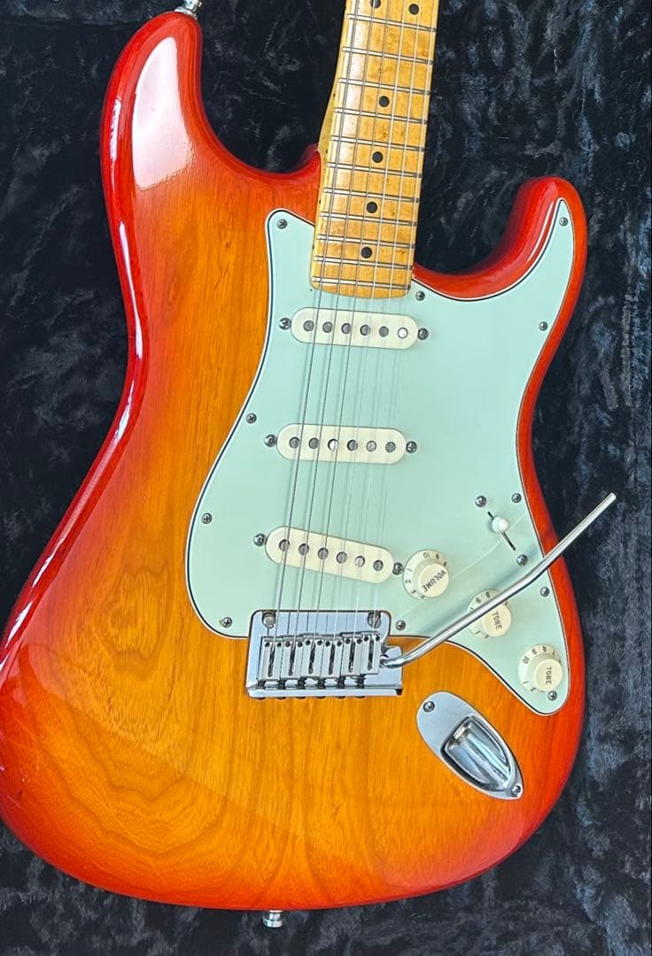 ギター Fender custom shop deluxe stratocaster