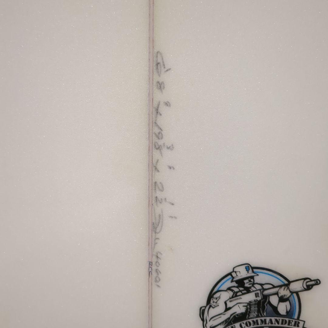 DHDサーフボード　THE COMMANDER　6,8