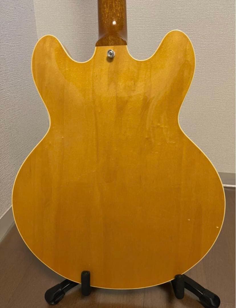 AT135STP セミアコ ギター