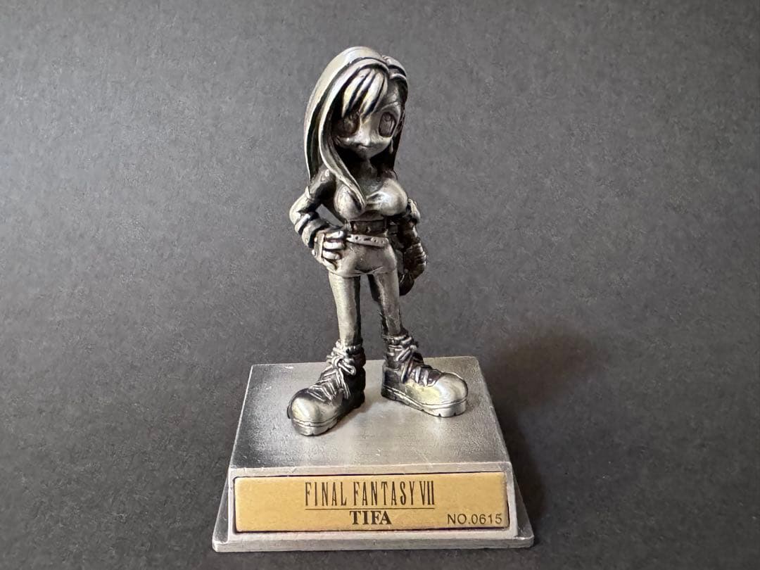 FINAL FANTASY VII クロムフィギュア クラウド&ティファ