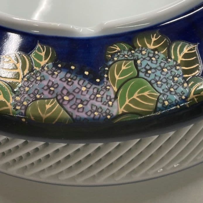 新品　希少　有田焼　紫陽花柄　灰皿　透かし網目焼 琴峰窯　峰之作