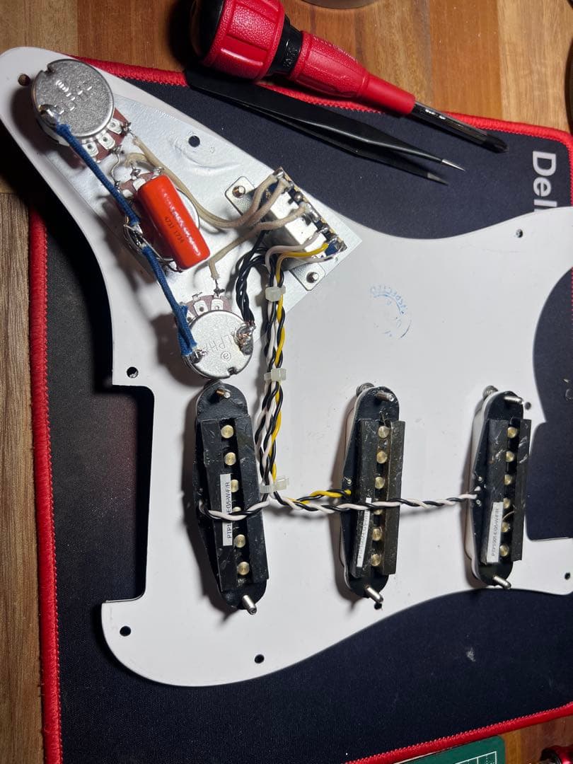 Squier Stratocaster ストラトキャスター カスタム済