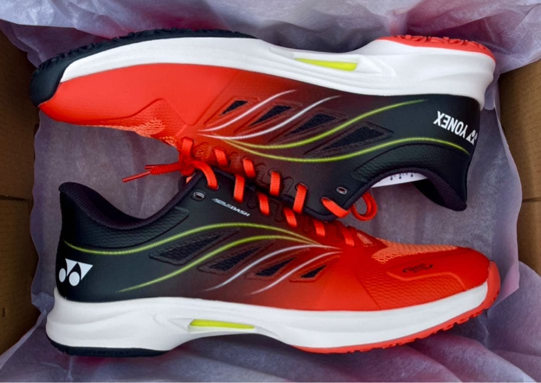 YONEX '25 最軽量 クレー・砂入り人工芝用 テニスシューズ 3E