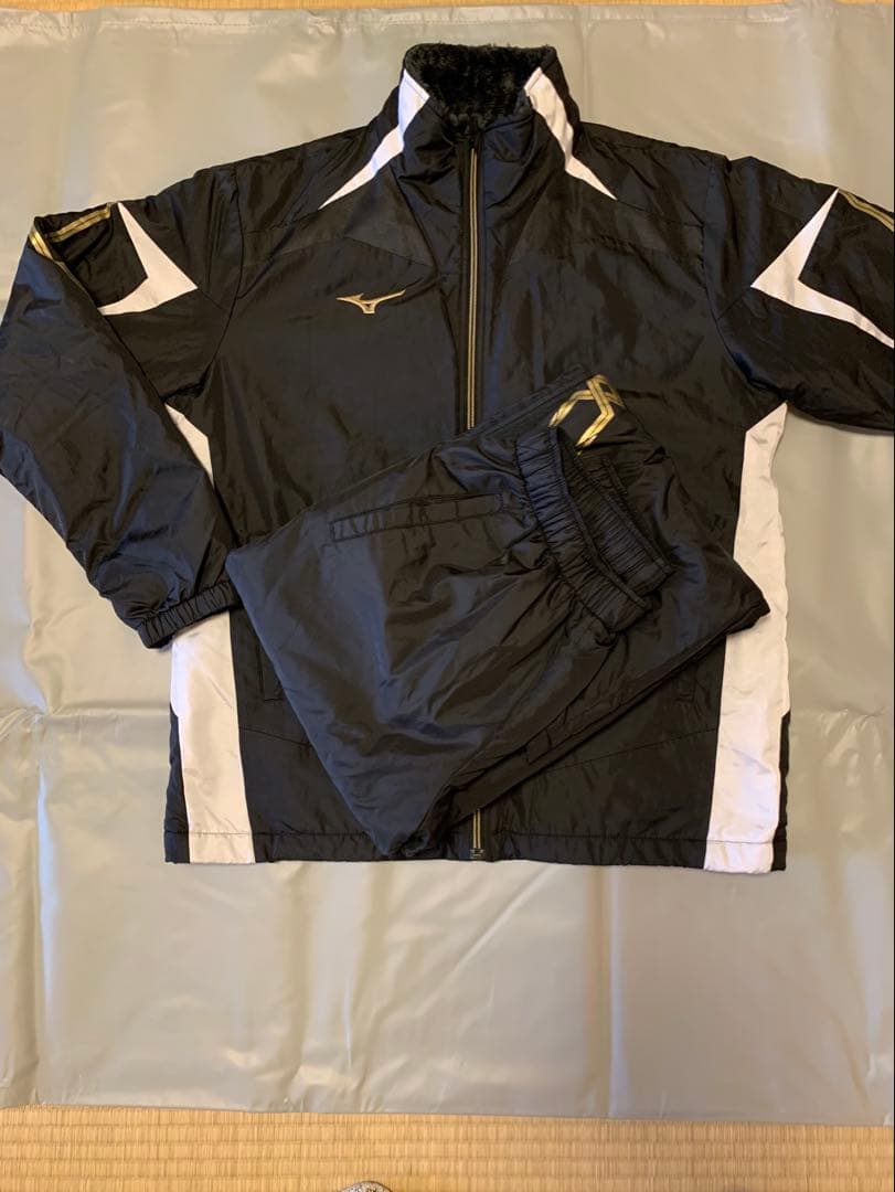 Mizuno ブレスサーモ　中綿入りウォーマージャケット&パンツ上下セット