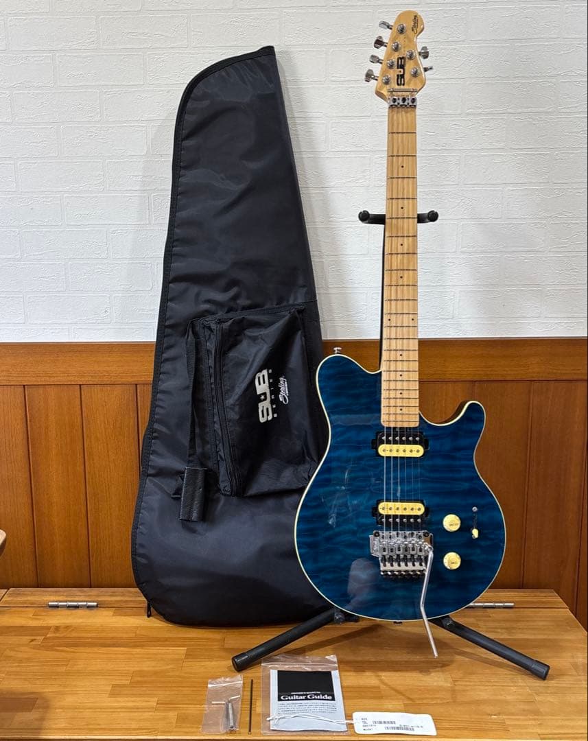 希少 Sterling by MUSIC MAN SUB AX4 TBL