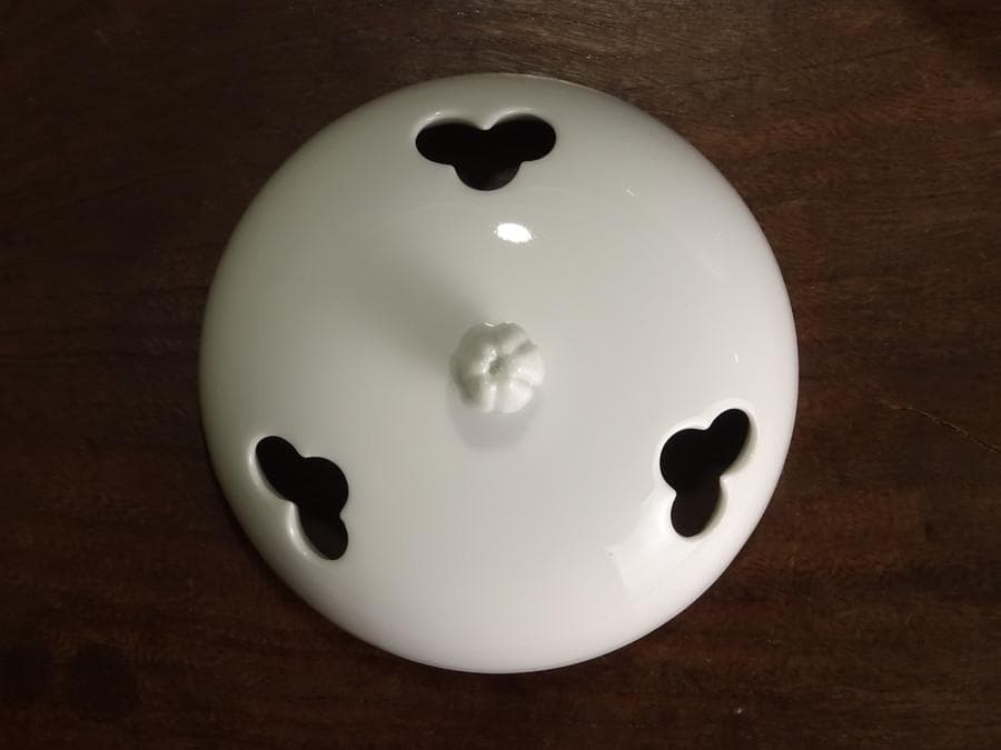 人間国宝　井上萬二　本人作　白磁　香炉　香道具　茶道具　飾物　床間飾