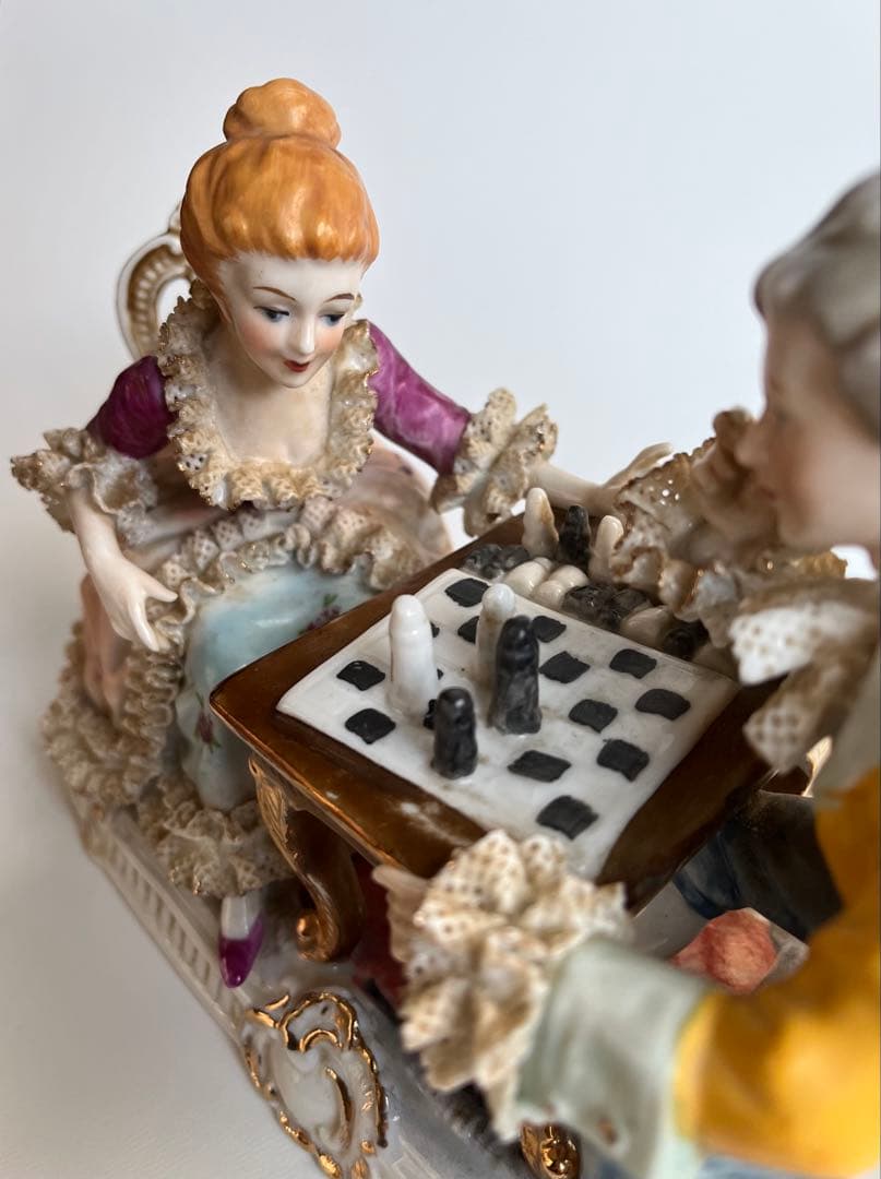 【磁器製アンティーク人形】 昭和から語りかけるセト・ノベルティ　「チェス」