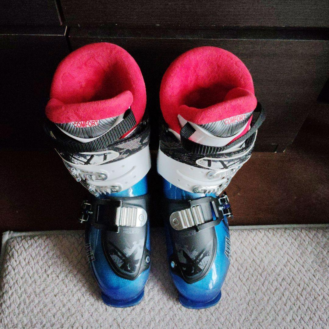 スキー用ブーツ(青と白)