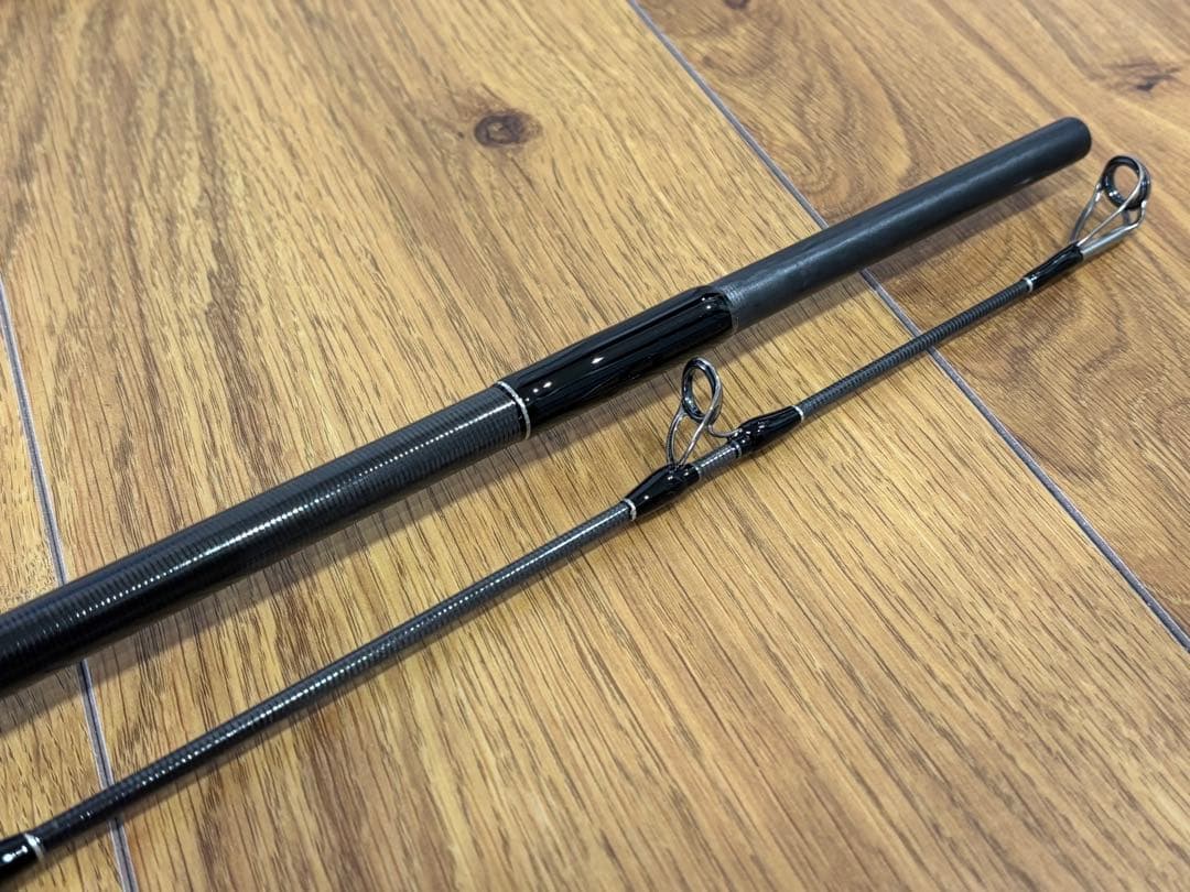 極美品　MCワークス　RAGING BULL 104XF-2 レイジングブル