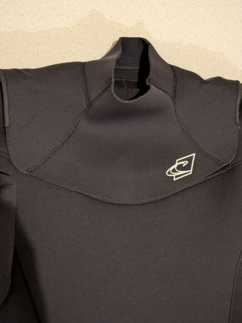 オニールウェットスーツ　ML