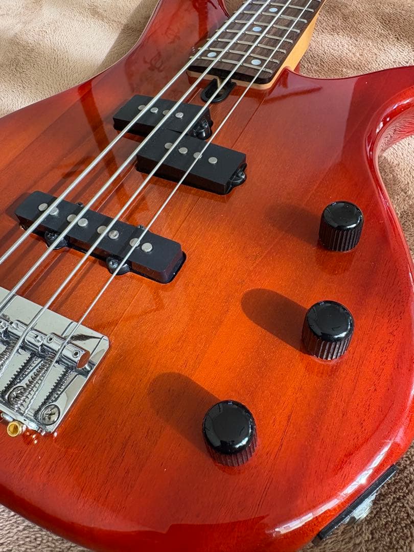 YAMAHAエレキベース