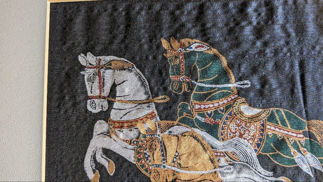 濃紺の布地に馬(額縁なし)